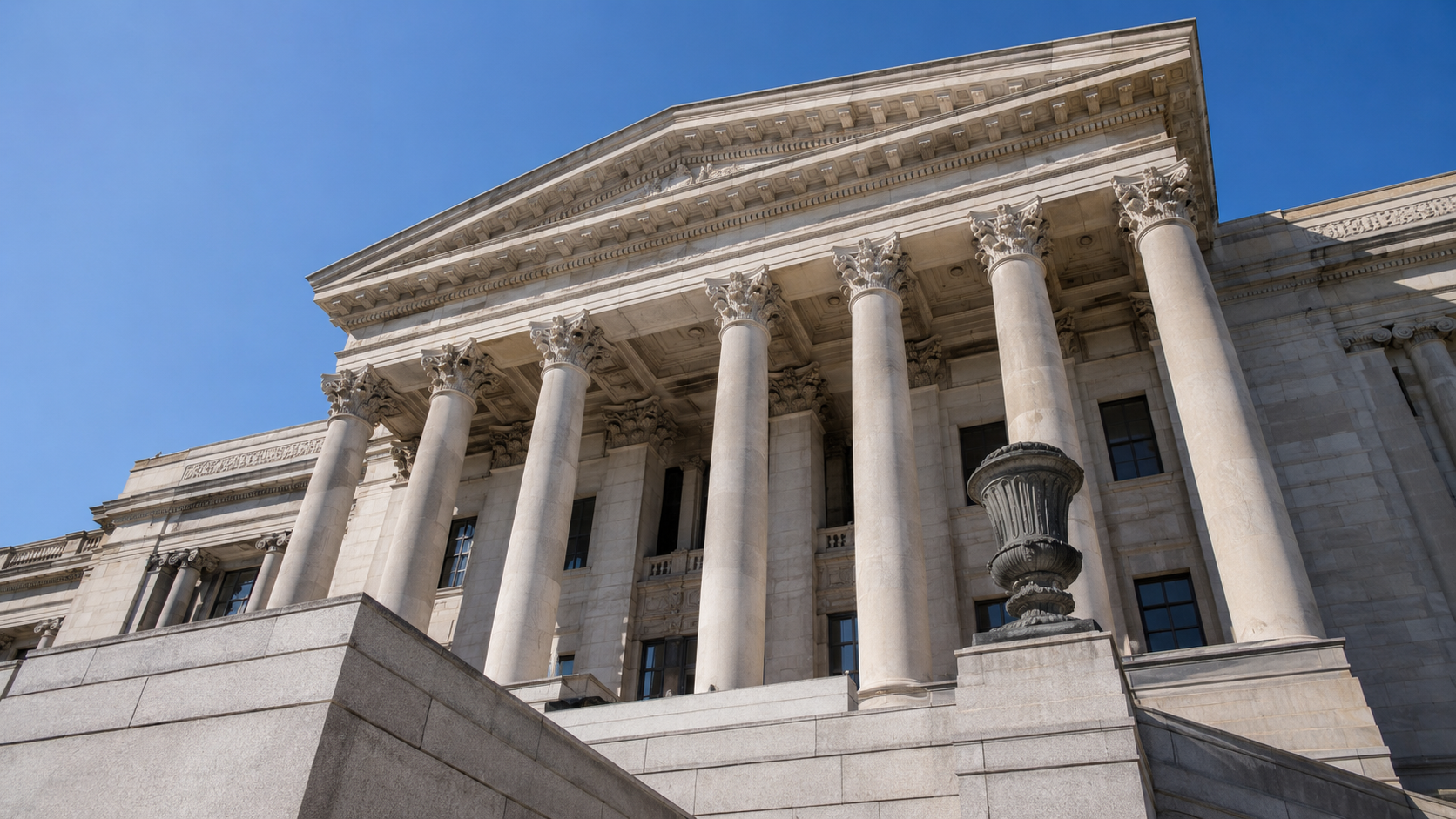 官公庁の列柱